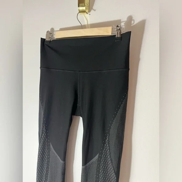 Lululemon Mapped Out High-Rise Tight 28” - Picture 5 of 9